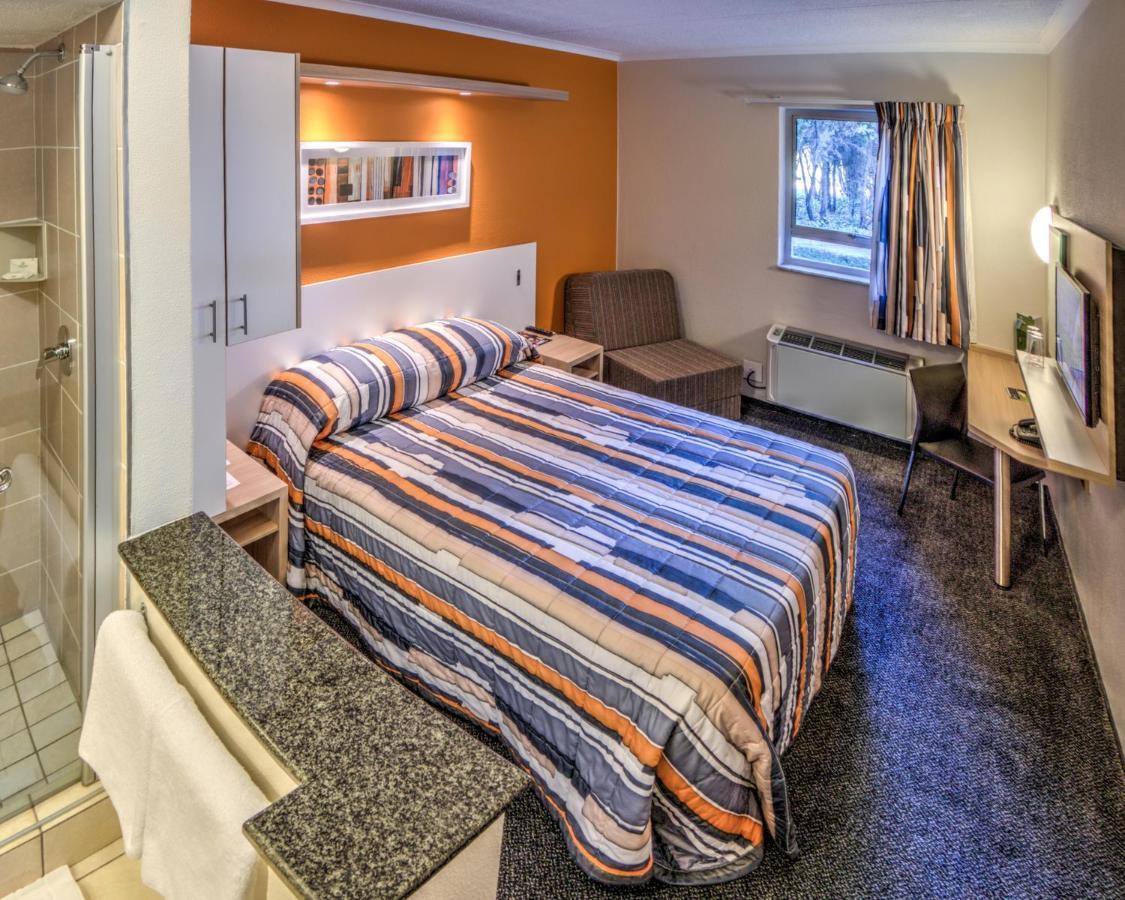 Road Lodge Джермистон Экстерьер фото